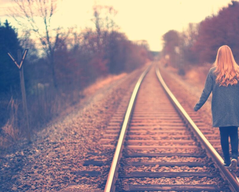 Girl on Tracks, Yara Zgheib